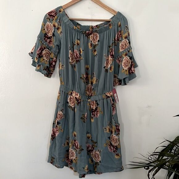 Xhilaration Xhileration Floral Off-Shoulder Romper - Picture 1 of 9